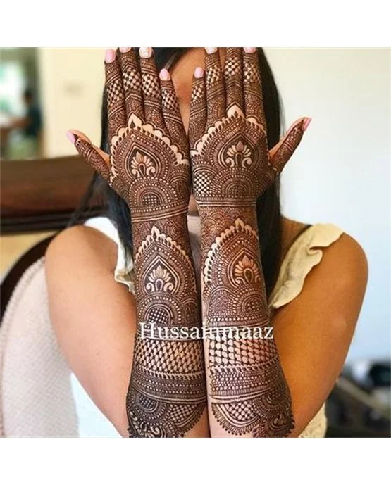 Stunning Overlay Touch Blending Into Stylish Full Hand Mehndi Design